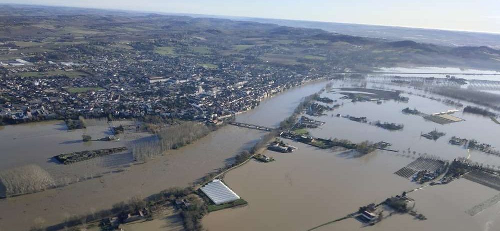 La Garonne en crue à Tonneins. crédits: Amandine Gasparotto