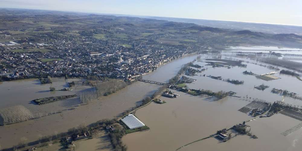 La Garonne en crue à Tonneins. crédits: Amandine Gasparotto